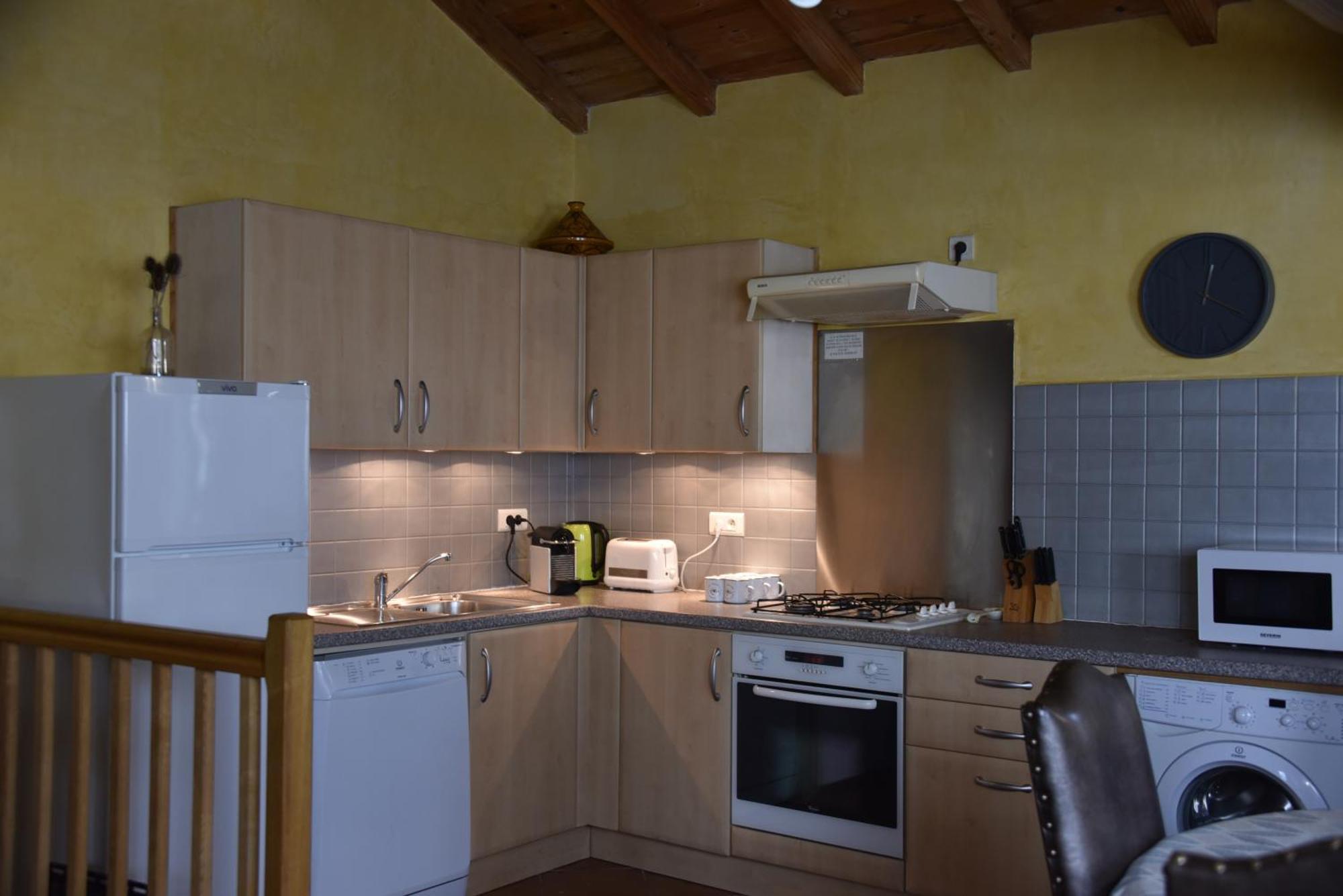 Les Collines Du Quercy Blanc Castelnau-Montratier Quarto foto